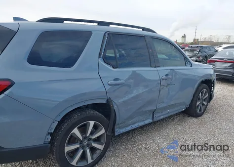 2024 Honda Pilot Touring z USA, uszkodzony, nr VIN 5FNYG2H75RB007617